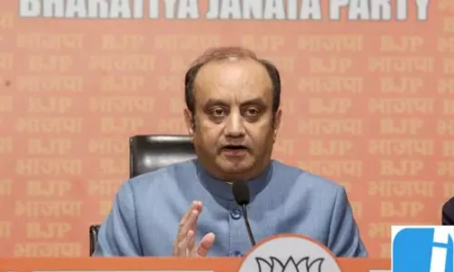 सुधांशु त्रिवेदी ने पीएम मोदी की अपील पर विपक्ष की आलोचना को बताया दुर्भाग्यपूर्ण, पूछे सवाल सुधांशु त्रिवेदी ने पीएम मोदी की अपील पर विपक्ष की आलोचना को बताया दुर्भाग्यपूर्ण, पूछे सवाल