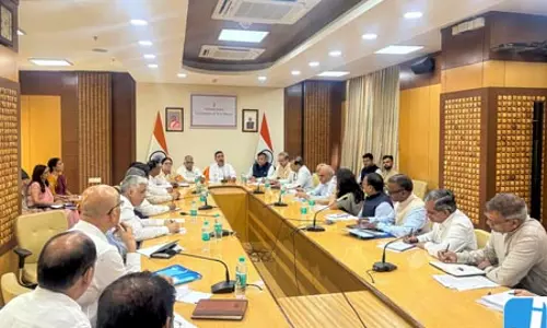 कोलकाता में गाय तस्करी पर सख्ती, अवैध बाजारों पर निगरानी बढ़ाने के निर्देश