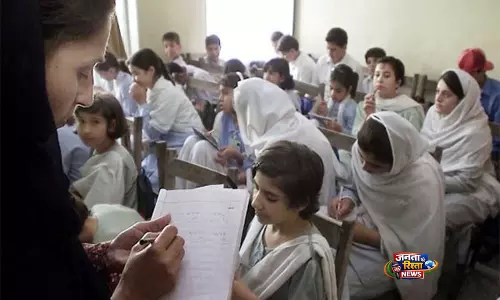 छेड़छाड़ मामले में Delhi शिक्षा विभाग सख्त, स्कूल को कारण बताओ नोटिस जारी