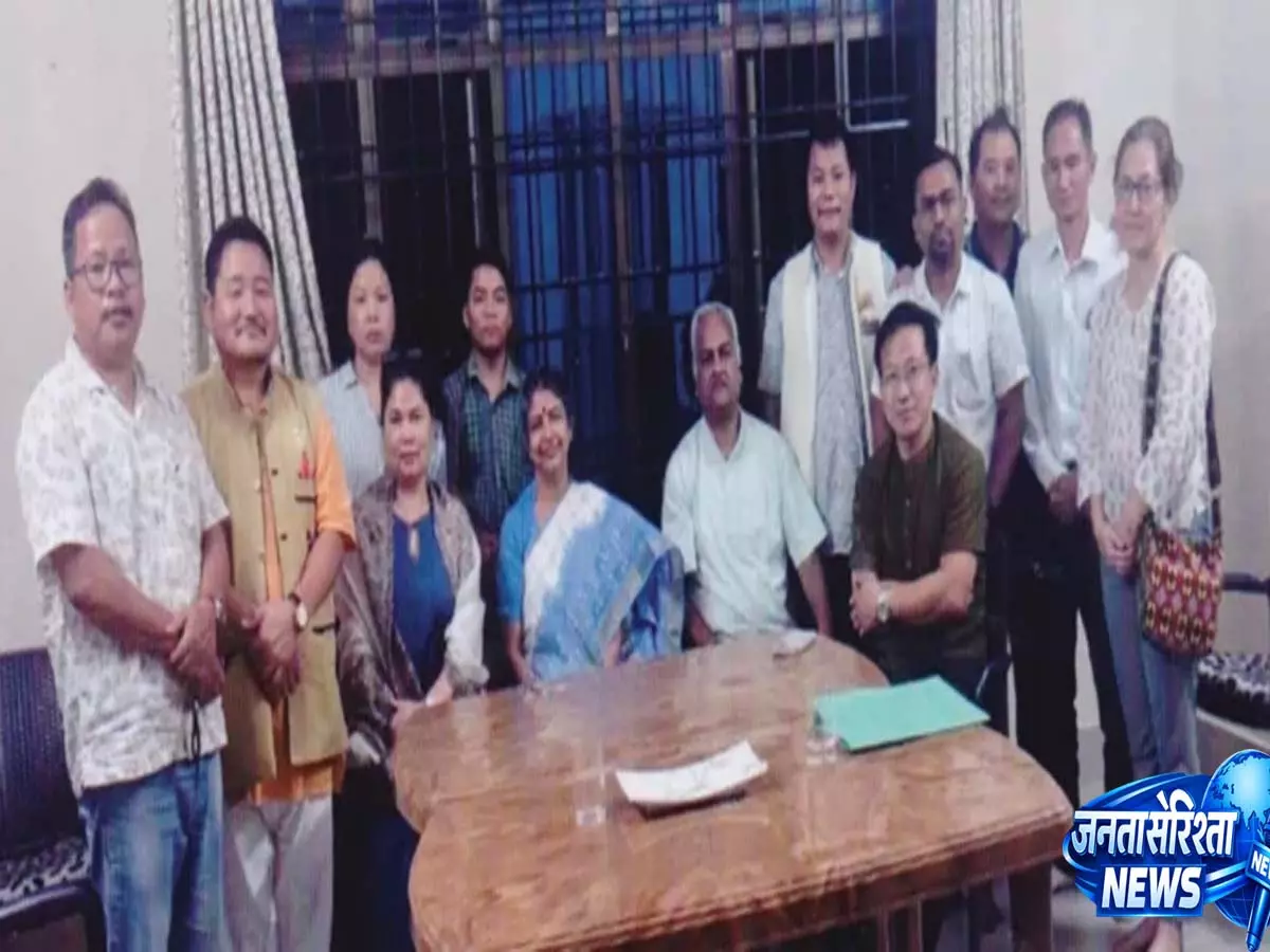 Itanagar: फीस बढ़ोतरी को लेकर वीकेवीपीसीसीएपी ने सरकार से कार्रवाई की मांग Itanagar: फीस बढ़ोतरी को लेकर वीकेवीपीसीसीएपी ने सरकार से कार्रवाई की मांग
