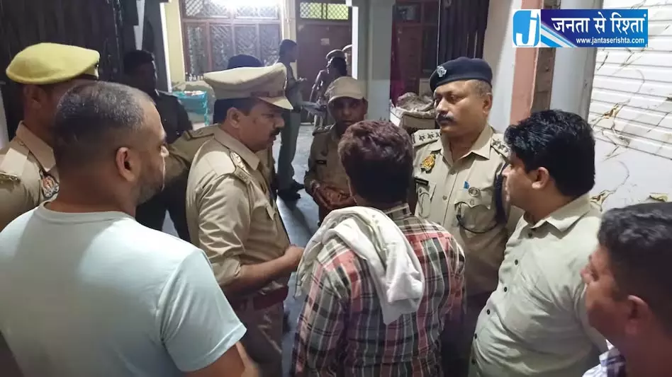 गर्भवती भाभी की हत्या कर लाश के पास खड़ा रहा देवर, फिर गैस सिलेंडर ब्लास्ट करने की देने लगा धमकी गर्भवती भाभी की हत्या कर लाश के पास खड़ा रहा देवर, फिर गैस सिलेंडर ब्लास्ट करने की देने लगा धमकी