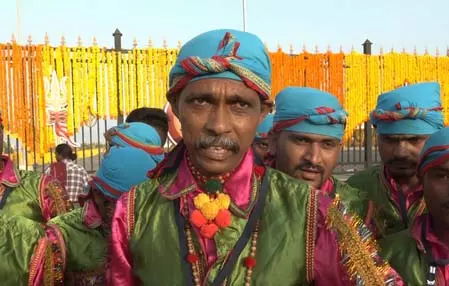 सोमनाथ मंदिर में अमृत पर्व कार्यक्रम, प्रधानमंत्री मोदी के स्वागत को लेकर उत्साहित कलाकार सोमनाथ मंदिर में अमृत पर्व कार्यक्रम, प्रधानमंत्री मोदी के स्वागत को लेकर उत्साहित कलाकार