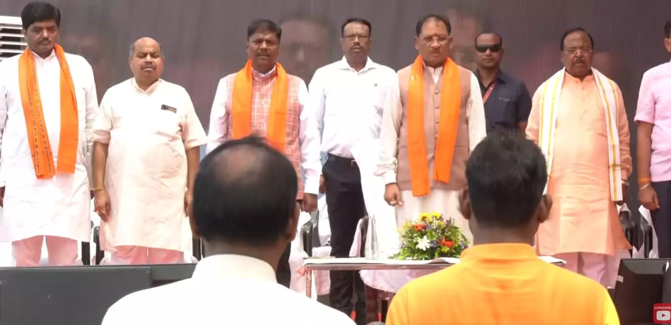 सोमनाथ स्वाभिमान पर्व कार्यक्रम में शामिल हुए CM विष्णुदेव साय सोमनाथ स्वाभिमान पर्व कार्यक्रम में शामिल हुए CM विष्णुदेव साय