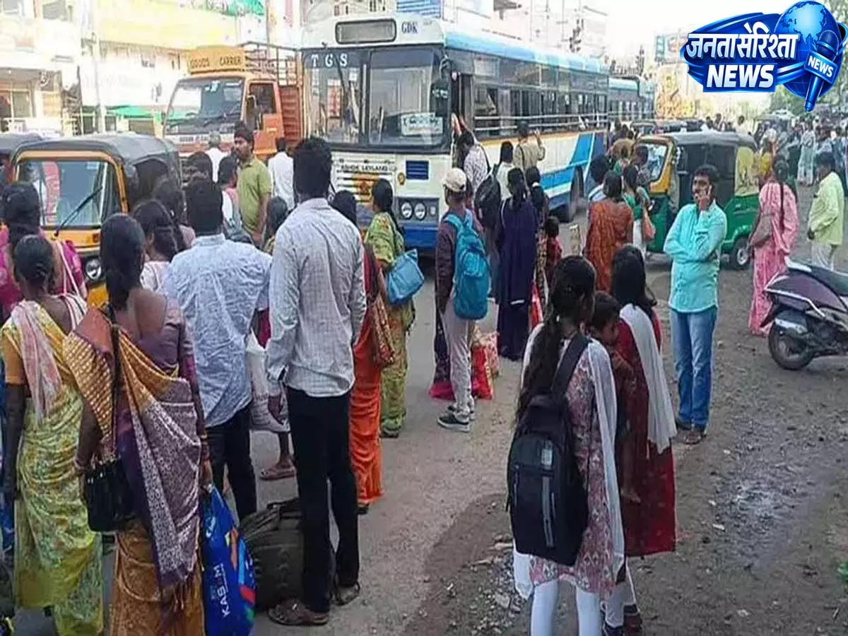Mancherial: TGRTC ड्राइवरों ने ब्रेथ एनालाइजर टेस्ट पर मंचेरियल में किया विरोध Mancherial: TGRTC ड्राइवरों ने ब्रेथ एनालाइजर टेस्ट पर मंचेरियल में किया विरोध