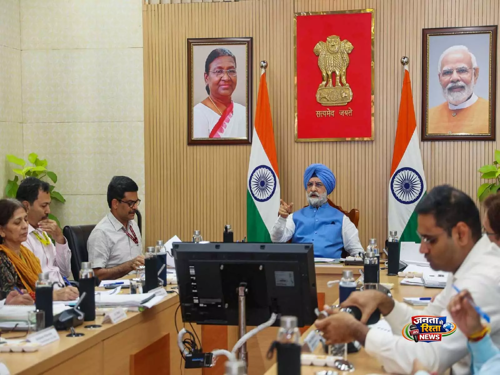 दिल्ली LG का निर्देश, द्वारका-रोहिणी-नरेला को व्यापार केंद्र बनाने की योजना दिल्ली LG का निर्देश, द्वारका-रोहिणी-नरेला को व्यापार केंद्र बनाने की योजना