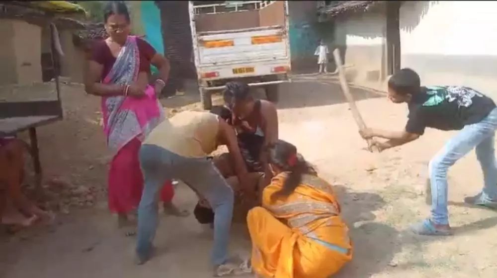 मानसिक रोगी की बेरहमी से पिटाई, पड़ोसी पर आरोप मानसिक रोगी की बेरहमी से पिटाई, पड़ोसी पर आरोप