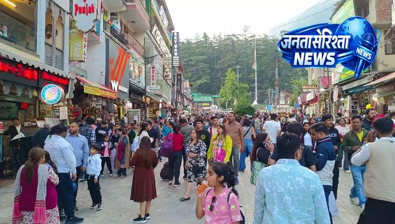 Himachal: पर्वतीय इलाकों में कचरा और प्रदूषण बढ़ने की समस्या Himachal: पर्वतीय इलाकों में कचरा और प्रदूषण बढ़ने की समस्या