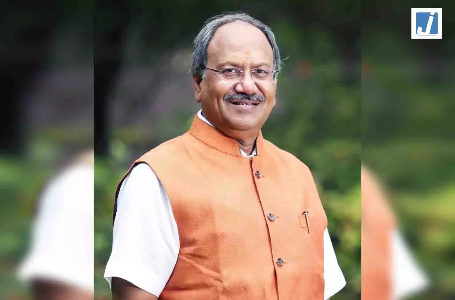 पेट्रोल, तेल गैस की खपत कम करने का PM मोदी के आह्वान को समूचे देशवासी स्वीकार करें: सांसद बृजमोहन अग्रवाल पेट्रोल, तेल गैस की खपत कम करने का PM मोदी के आह्वान को समूचे देशवासी स्वीकार करें: सांसद बृजमोहन अग्रवाल