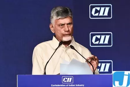 चंद्रबाबू नायडू ने प्रधानमंत्री की विदेशी मुद्रा भंडार बचाने की अपील का समर्थन किया चंद्रबाबू नायडू ने प्रधानमंत्री की विदेशी मुद्रा भंडार बचाने की अपील का समर्थन किया
