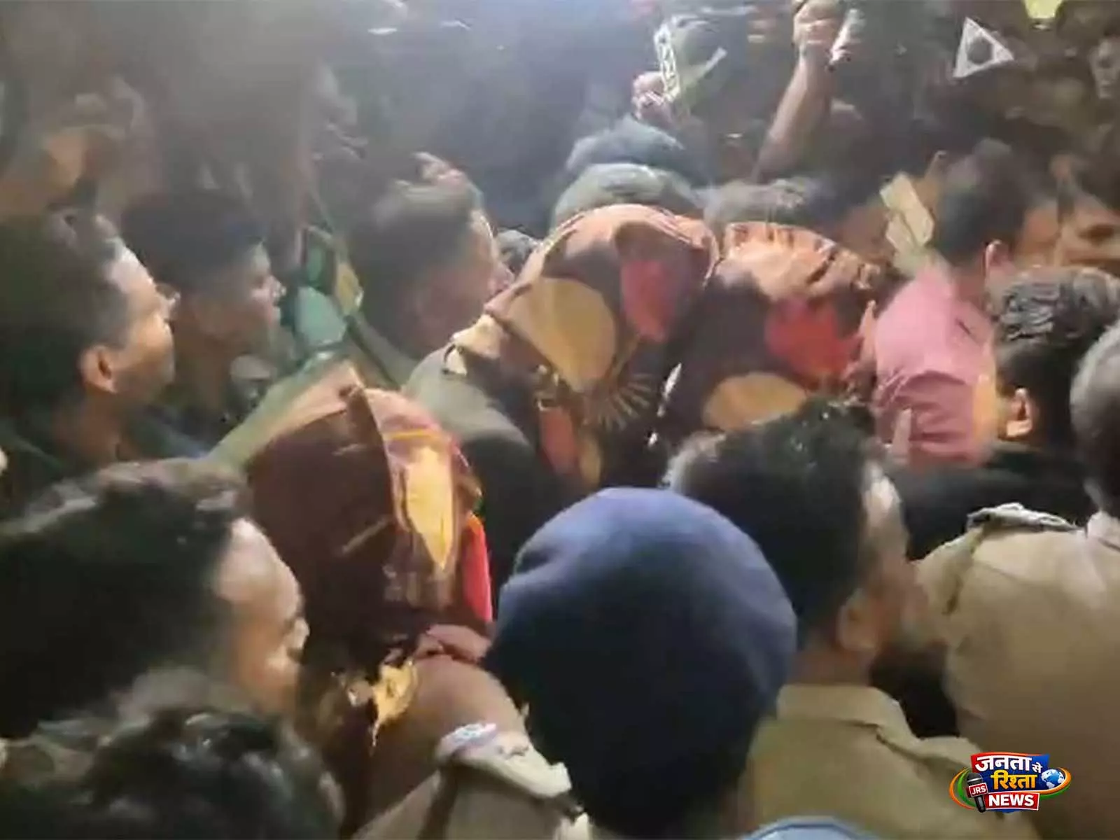 Suvendu Adhikari के सहयोगी की हत्या मामले में 3 आरोपी 13 दिन की पुलिस हिरासत में Suvendu Adhikari के सहयोगी की हत्या मामले में 3 आरोपी 13 दिन की पुलिस हिरासत में