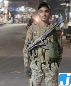 CG BREAKING: बस्तर फाइटर जवान ने सर्विस रायफल से की आत्महत्या CG BREAKING: बस्तर फाइटर जवान ने सर्विस रायफल से की आत्महत्या
