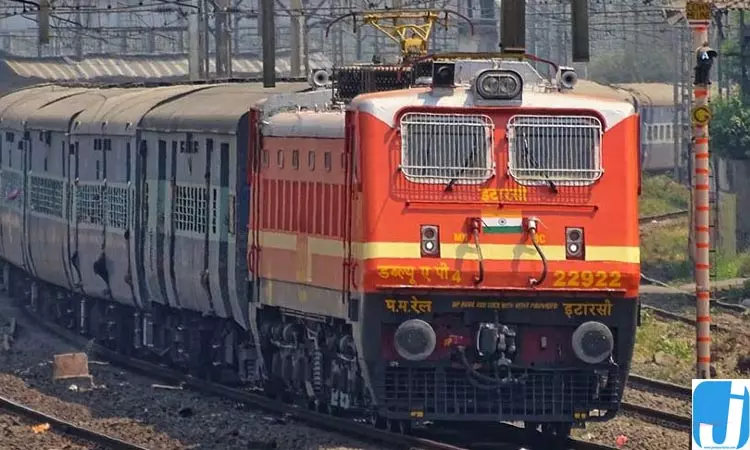 छत्तीसगढ़ एक्सप्रेस में अतिरिक्त AC-3 कोच जोड़ा जाएगा, यात्रियों को मिलेगी राहत छत्तीसगढ़ एक्सप्रेस में अतिरिक्त AC-3 कोच जोड़ा जाएगा, यात्रियों को मिलेगी राहत