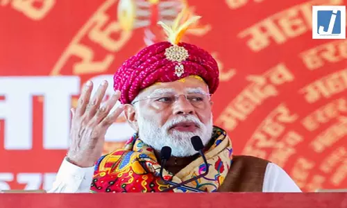 मुझे खुशी है बंगाल के लोगों को आयुष्मान भारत का लाभ मिलेगा: पीएम मोदी मुझे खुशी है बंगाल के लोगों को आयुष्मान भारत का लाभ मिलेगा: पीएम मोदी