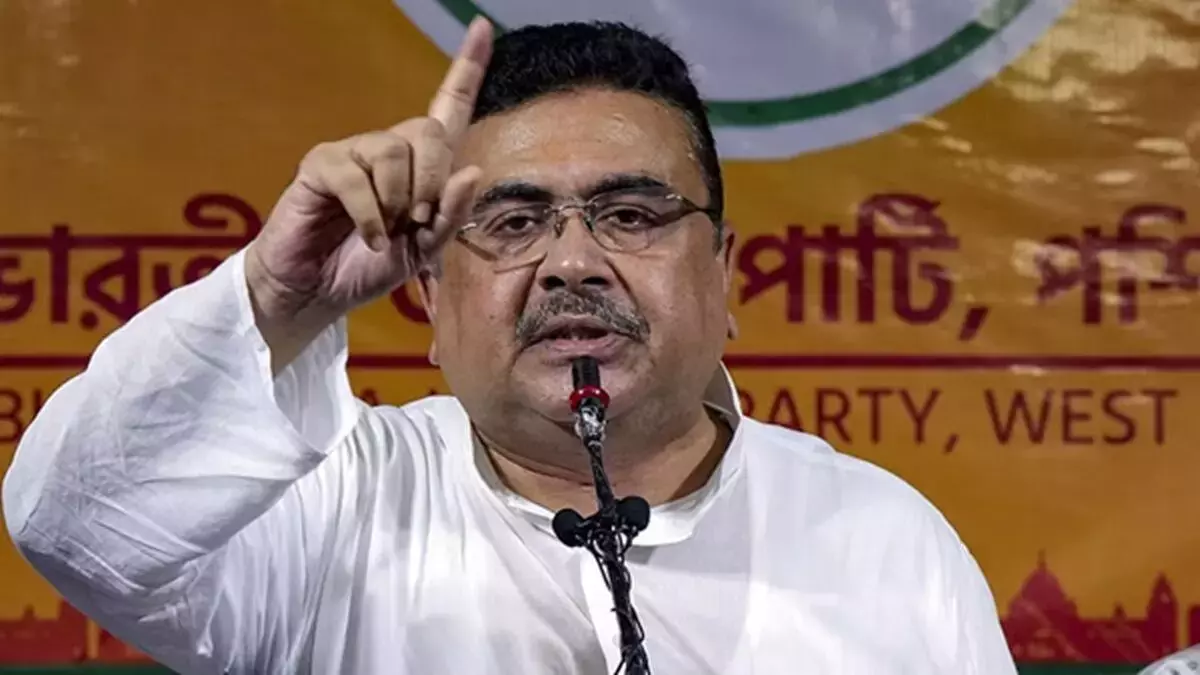 Kolkata: शुभेंदु अधिकारी ने कानून व्यवस्था पर दिया बयान Kolkata: शुभेंदु अधिकारी ने कानून व्यवस्था पर दिया बयान