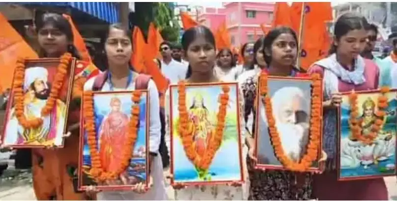 Malda: कॉलेज परिसर में एबीवीपी ने किया ‘शुद्धिकरण’