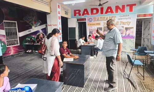 Fatehabad में अवैध ट्यूशन और प्लेस्कूल पर अधिकारियों ने कार्रवाई की Fatehabad में अवैध ट्यूशन और प्लेस्कूल पर अधिकारियों ने कार्रवाई की