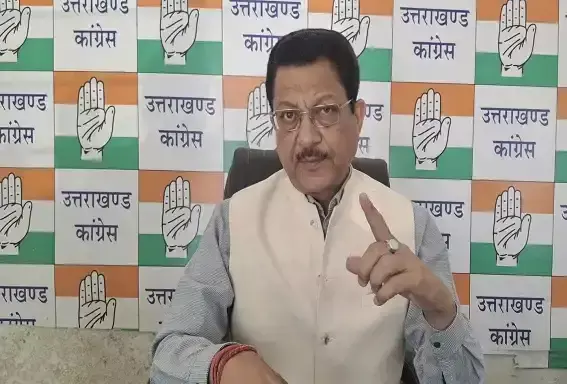 Dehradun: उत्तराखंड सरकार से पीएम की अपील पर कार्रवाई की मांग