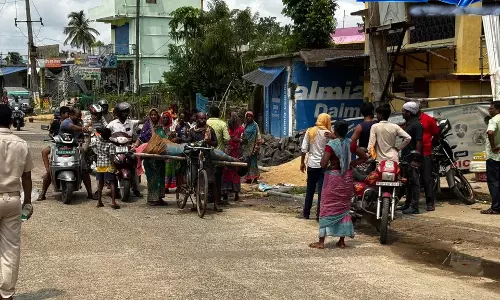 Odisha लेबर मार्केट में सुधार के साथ वेतन उल्लंघन पर चिंता Odisha लेबर मार्केट में सुधार के साथ वेतन उल्लंघन पर चिंता