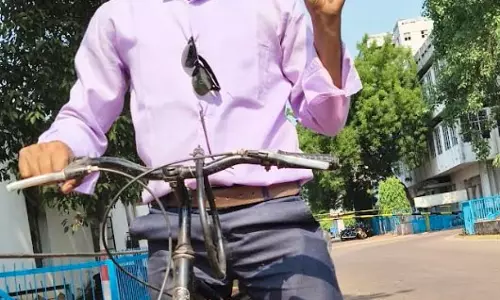 प्रधानमंत्री के पेट्रोल बचाने आव्हान के समर्थन में साइकिल चैलेंज कैम्पेन प्रधानमंत्री के पेट्रोल बचाने आव्हान के समर्थन में साइकिल चैलेंज कैम्पेन