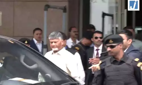 हिमंता बिस्वा सरमा के शपथ समारोह में शामिल होने पहुंचे देशभर के नेता