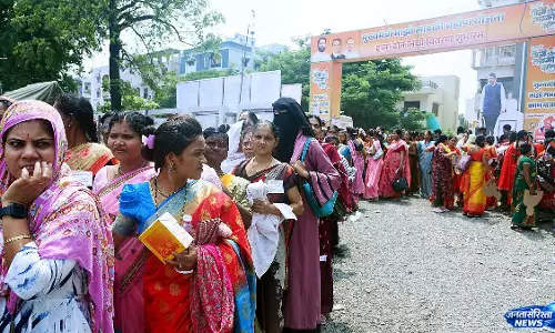 Ladki Behen Yojana : वेरिफिकेशन से लाभार्थियों की संख्या घटने की संभावना Ladki Behen Yojana : वेरिफिकेशन से लाभार्थियों की संख्या घटने की संभावना