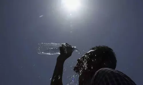 Kuttanad ; धान खरीद अंतिम चरण में, 185 करोड़ बकाया से किसानों पर आर्थिक दबाव बढ़ा Kuttanad ; धान खरीद अंतिम चरण में, 185 करोड़ बकाया से किसानों पर आर्थिक दबाव बढ़ा