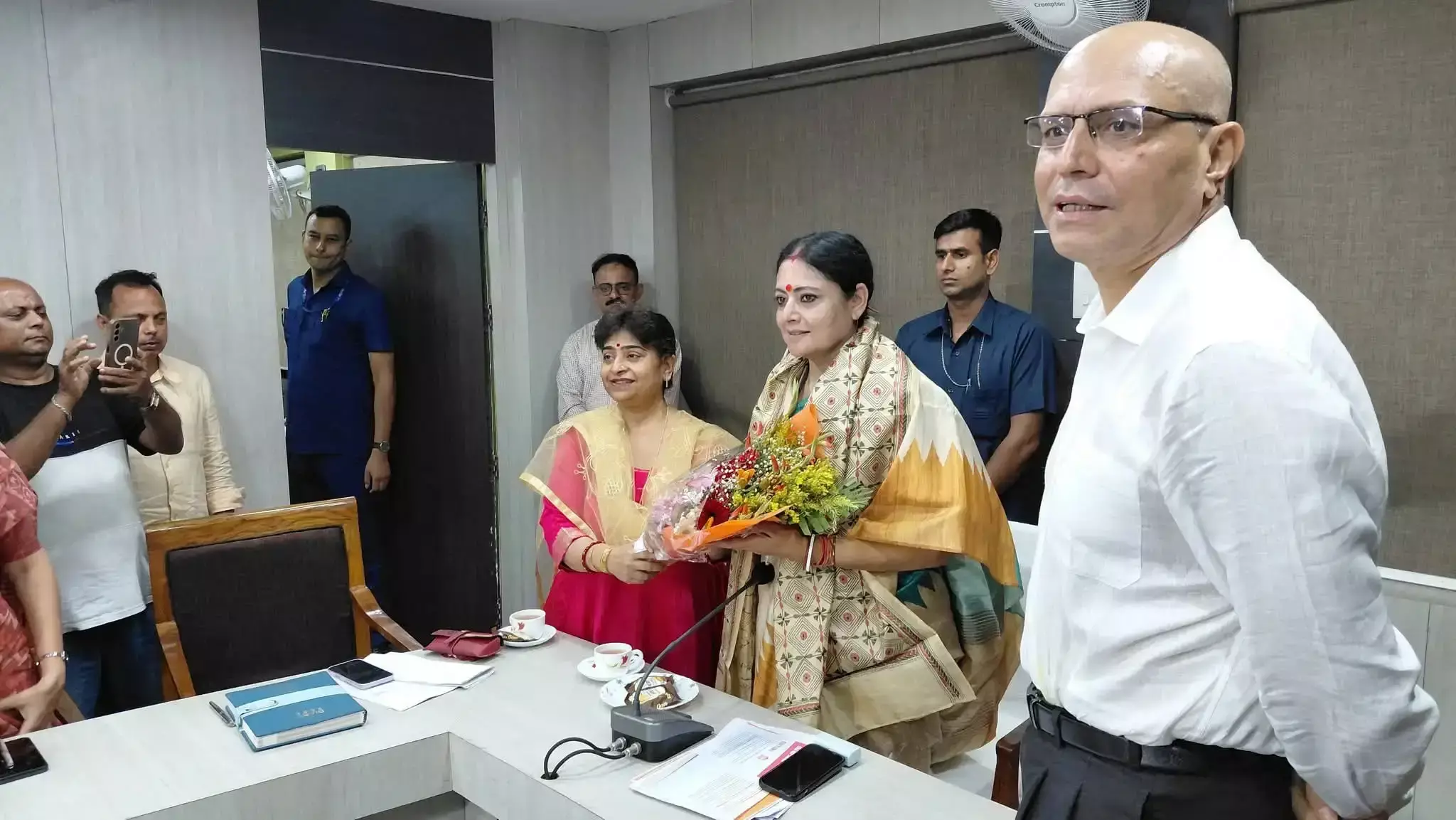Kolkata: अग्निमित्रा पॉल नई जिम्मेदारी के बाद सक्रिय हुईं Kolkata: अग्निमित्रा पॉल नई जिम्मेदारी के बाद सक्रिय हुईं