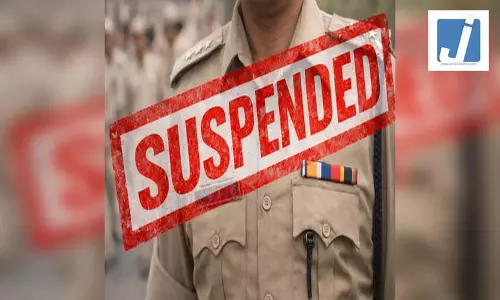 भाजपा उम्मीदवार पर हमला करने के आरोप में दो पुलिसकर्मी सस्पेंड भाजपा उम्मीदवार पर हमला करने के आरोप में दो पुलिसकर्मी सस्पेंड