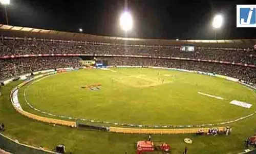 रायपुर में IPL मैच: दर्शकों की जेब पर डाका, छत्तीसगढ़ सिविल सोसायटी ने वित्त मंत्री से की शिकायत रायपुर में IPL मैच: दर्शकों की जेब पर डाका, छत्तीसगढ़ सिविल सोसायटी ने वित्त मंत्री से की शिकायत