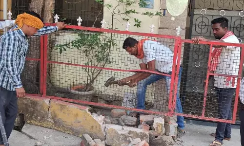 कलेक्टर के निर्देश पर नगर निगम जोन-3 ने की तत्काल कार्रवाई, नाली हुई कब्जा कलेक्टर के निर्देश पर नगर निगम जोन-3 ने की तत्काल कार्रवाई, नाली हुई कब्जा