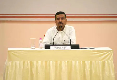 पश्चिम बंगाल सरकार आयुष्मान भारत को अंतिम व्यक्ति तक पहुंचाने के लिए प्रतिबद्ध : सुवेंदु अधिकारी पश्चिम बंगाल सरकार आयुष्मान भारत को अंतिम व्यक्ति तक पहुंचाने के लिए प्रतिबद्ध : सुवेंदु अधिकारी