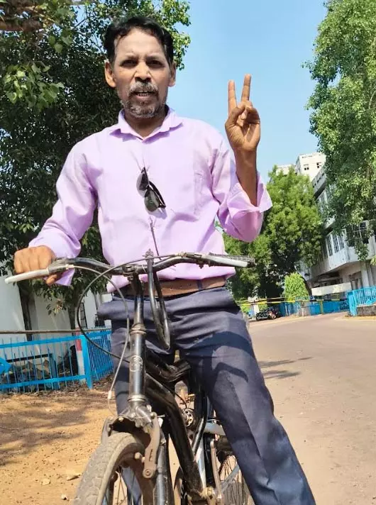 प्रधानमंत्री के पेट्रोल बचाने आव्हान के समर्थन में साइकिल चैलेंज कैम्पेन प्रधानमंत्री के पेट्रोल बचाने आव्हान के समर्थन में साइकिल चैलेंज कैम्पेन