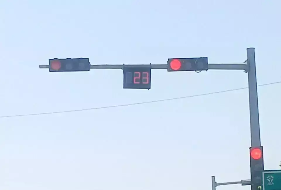 Jaipur: 40 पोल पर लगेंगी LED स्ट्रिप, डेढ़ करोड़ की योजना Jaipur: 40 पोल पर लगेंगी LED स्ट्रिप, डेढ़ करोड़ की योजना
