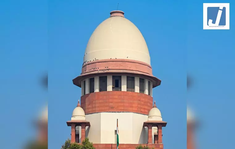 सुप्रीम कोर्ट कॉलेजियम ने हाईकोर्ट के लिए 9 वकीलों को न्यायाधीश नियुक्त करने की मंजूरी दी सुप्रीम कोर्ट कॉलेजियम ने हाईकोर्ट के लिए 9 वकीलों को न्यायाधीश नियुक्त करने की मंजूरी दी