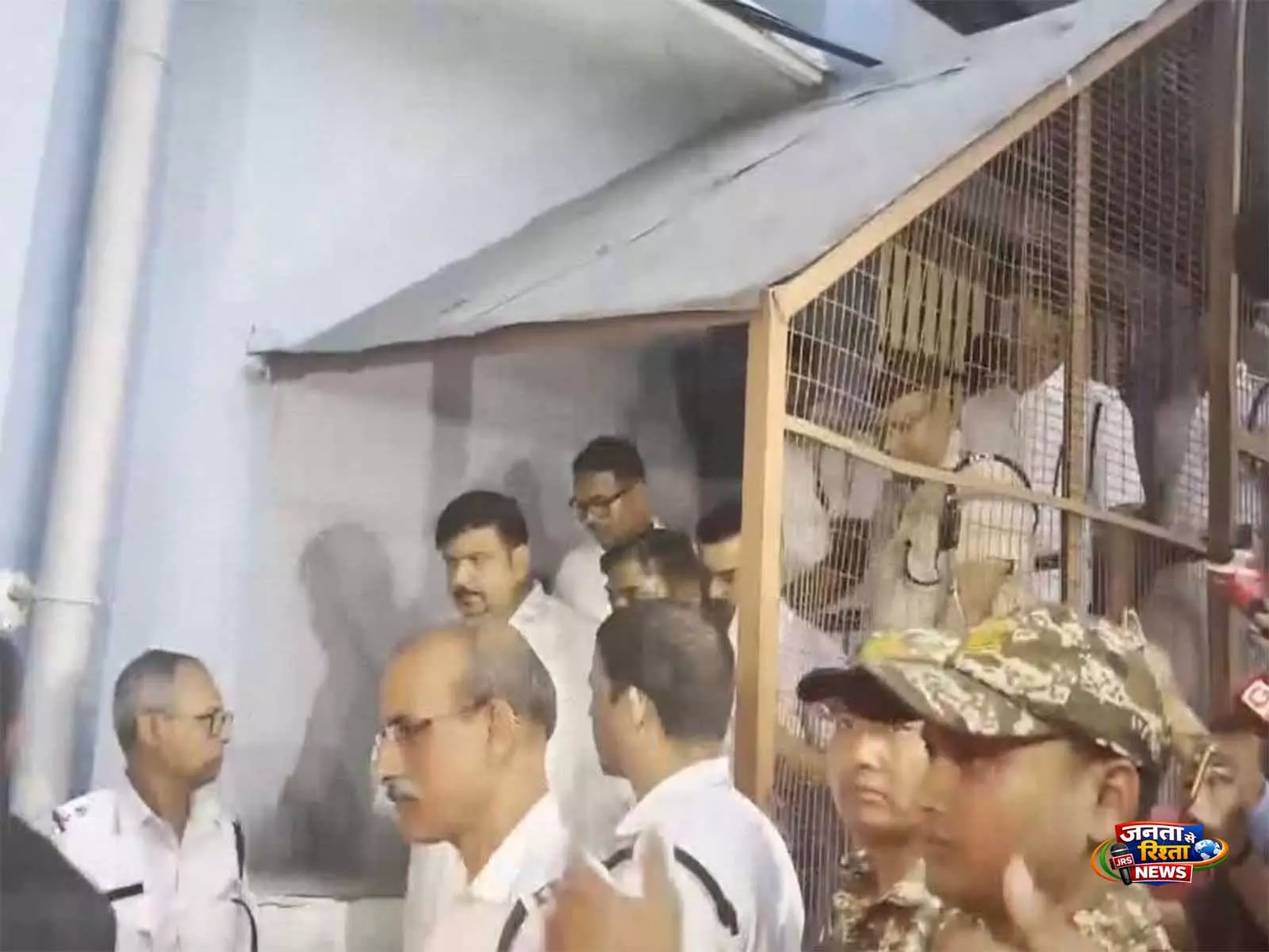 कोलकाता कोर्ट ने नगर निगम भर्ती घोटाले के मामले में सुजीत बोस को 10 दिन की ED कस्टडी में भेजा कोलकाता कोर्ट ने नगर निगम भर्ती घोटाले के मामले में सुजीत बोस को 10 दिन की ED कस्टडी में भेजा