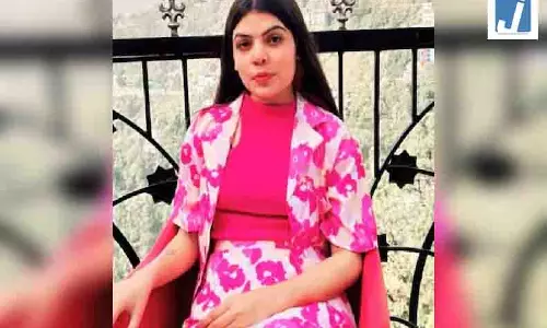 दुपट्टे का फंदा और आखिरी आंसू: मौत से ठीक पहले नई दुल्हन ने रिकॉर्ड किया अपना दर्द; वीडियो देख दहल गया दिल दुपट्टे का फंदा और आखिरी आंसू: मौत से ठीक पहले नई दुल्हन ने रिकॉर्ड किया अपना दर्द; वीडियो देख दहल गया दिल