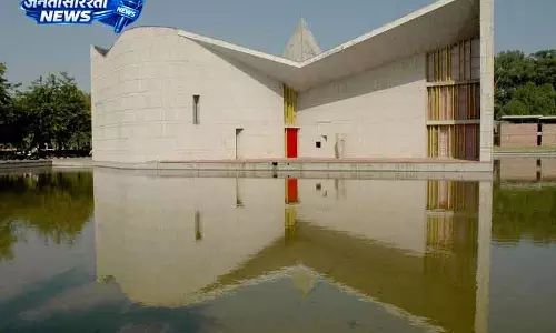 Punjab यूनिवर्सिटी नेमप्लेट्स विवाद में फंसी Punjab यूनिवर्सिटी नेमप्लेट्स विवाद में फंसी