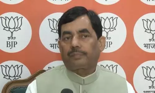 तमिलनाडु में विजय की असली परीक्षा बाकी, भाजपा बोली- सरकार बनाए रखने के लिए साबित करें बहुमत