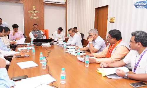 Maharashtra : प्राइवेट बसों पर सख्ती, अवैध ऐप्स और मनमाने किराए पर कार्रवाई के आदेश Maharashtra : प्राइवेट बसों पर सख्ती, अवैध ऐप्स और मनमाने किराए पर कार्रवाई के आदेश