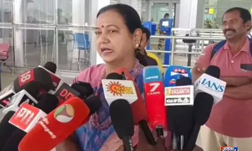 DMDK नेता ने ज्योतिषी की नियुक्ति पर उठाए सवाल DMDK नेता ने ज्योतिषी की नियुक्ति पर उठाए सवाल