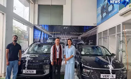 Dimapur: फ्लॉयड हुंडई ने एक्सटर और वर्ना के फेसलिफ्ट मॉडल लॉन्च किए Dimapur: फ्लॉयड हुंडई ने एक्सटर और वर्ना के फेसलिफ्ट मॉडल लॉन्च किए