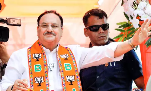 PM मोदी की सात अपीलों के बाद जेपी नड्डा ने सुरक्षा बरकरार रखते हुए काफिला लगभग आधा किया PM मोदी की सात अपीलों के बाद जेपी नड्डा ने सुरक्षा बरकरार रखते हुए काफिला लगभग आधा किया