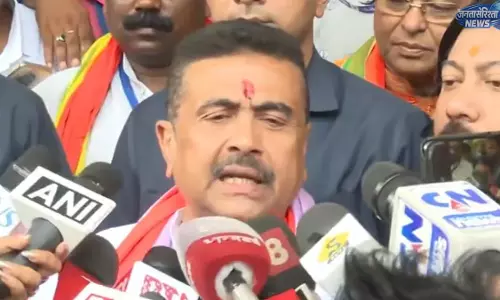 Suvendu अधिकारी ने भवानीपुर सीट बरकरार रखने की घोषणा, नंदीग्राम सीट छोड़ेंगे Suvendu अधिकारी ने भवानीपुर सीट बरकरार रखने की घोषणा, नंदीग्राम सीट छोड़ेंगे