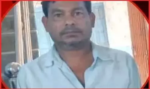 रायपुर ब्रेकिंग : पूर्व सरपंच का बेटे ने किया मर्डर रायपुर ब्रेकिंग : पूर्व सरपंच का बेटे ने किया मर्डर