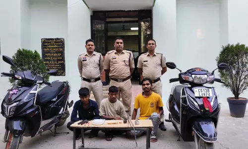 सूने मकान में सोने-चांदी के जेवरात चोरी करने वाले गिरोह का खुलासा, 3 गिरफ्तार सूने मकान में सोने-चांदी के जेवरात चोरी करने वाले गिरोह का खुलासा, 3 गिरफ्तार