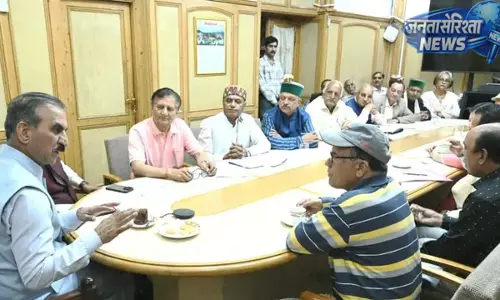 Himachal : मुख्यमंत्री सुक्खू ने पेंशनरों के बकाया भुगतान के दिए निर्देश