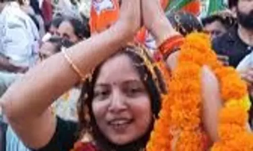 Rewari: रेवाड़ी नगर परिषद चुनाव में भाजपा का परचम, विनीता पीपल बनीं नगर परिषद अध्यक्ष Rewari: रेवाड़ी नगर परिषद चुनाव में भाजपा का परचम, विनीता पीपल बनीं नगर परिषद अध्यक्ष