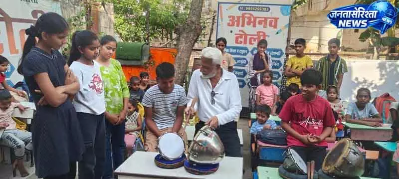 Rohtak संस्कृति से जोड़ने के लिए आयोजित हुई नगाड़ा वर्कशॉप Rohtak संस्कृति से जोड़ने के लिए आयोजित हुई नगाड़ा वर्कशॉप