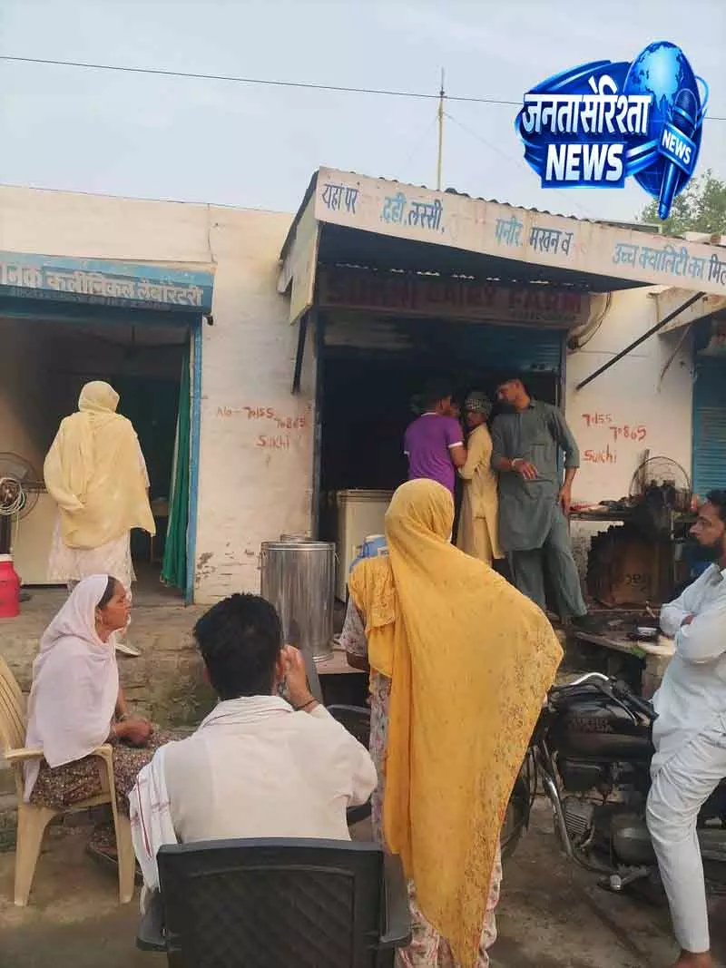 Sirsaके डबवाली में उधार सामान नहीं मिलने पर युवक ने दुकान में आग लगा दी Sirsaके डबवाली में उधार सामान नहीं मिलने पर युवक ने दुकान में आग लगा दी