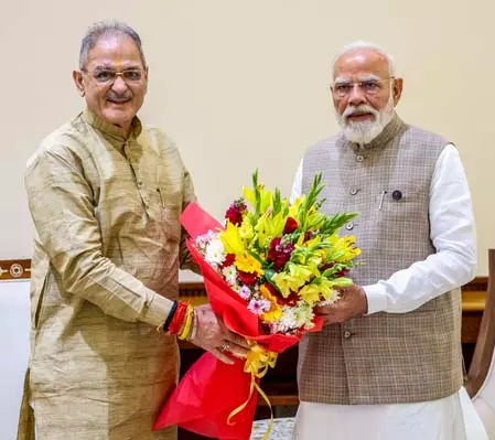 ‘हेलीकॉप्टर का उपयोग नहीं करेंगे’ पीएम मोदी की अपील के साथ हिमाचल के राज्यपाल कविंदर गुप्ता ‘हेलीकॉप्टर का उपयोग नहीं करेंगे’ पीएम मोदी की अपील के साथ हिमाचल के राज्यपाल कविंदर गुप्ता